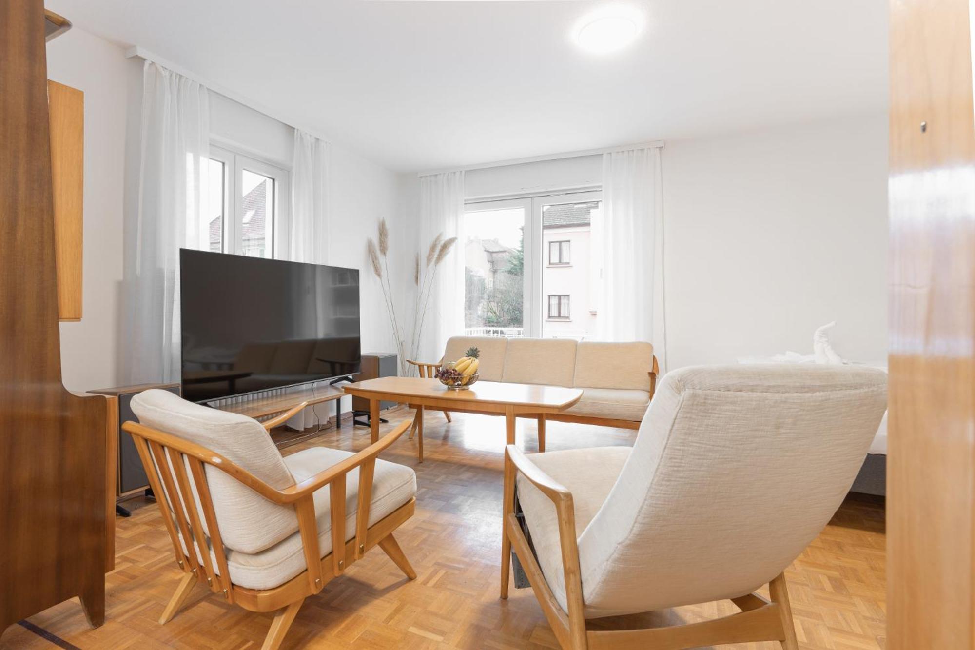 Bodensee-Haus Istayunixi Seenaehe-Terrasse-Garten-Netflix-Parkplatz 博登斯边的拉多夫采尔 外观 照片